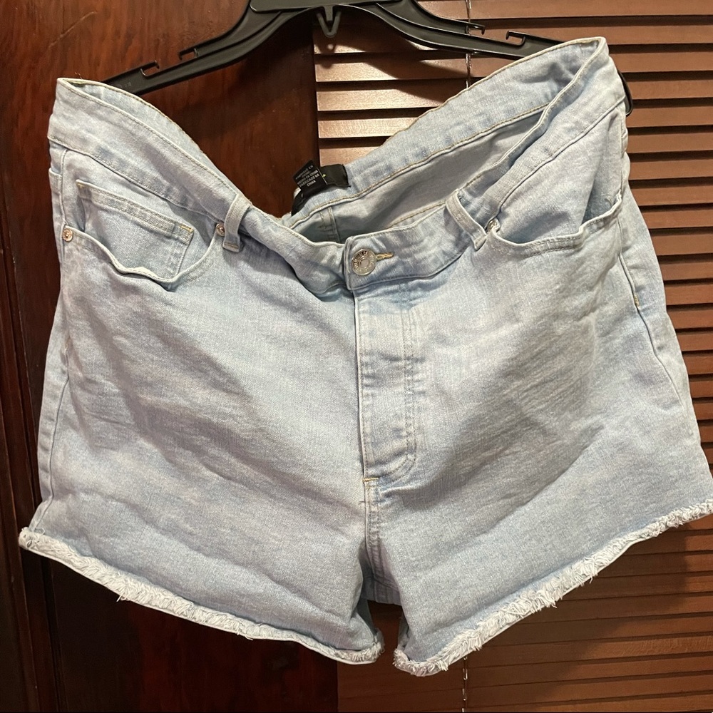 Plus Light-wash Jean Shorts